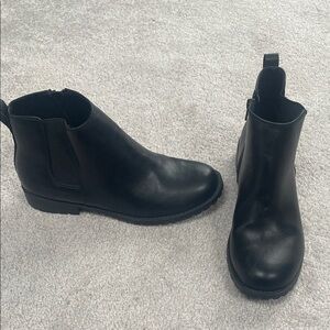Women's Black Ankle Boots Size 7W